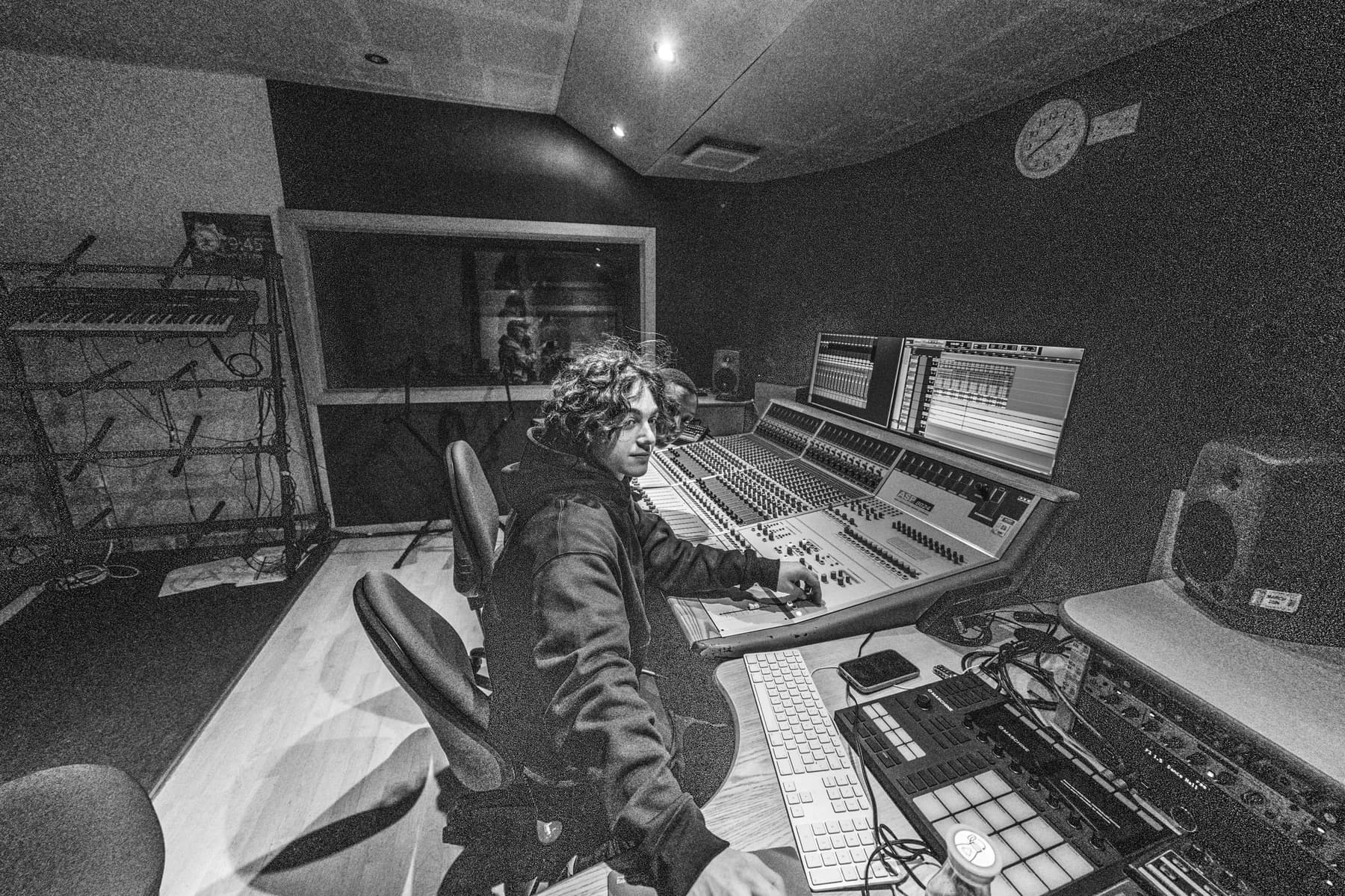 Studio environment, B&W